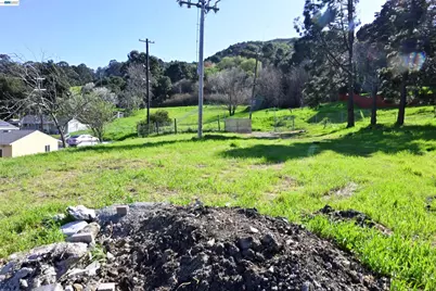 3944 La Cima Rd, El Sobrante, CA 94803 - Photo 15
