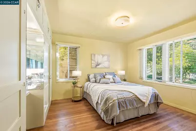 1700 Woodhaven Way, Oakland, CA 94611 - Photo 15