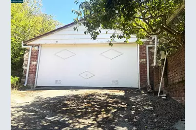 1700 Woodhaven Way, Oakland, CA 94611 - Photo 27