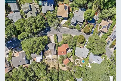 1700 Woodhaven Way, Oakland, CA 94611 - Photo 45