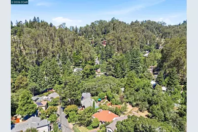 1700 Woodhaven Way, Oakland, CA 94611 - Photo 41
