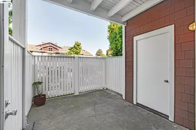 135 Bayside Ct, Richmond, CA 94804 - Photo 31