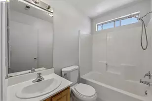 807 Myrtle St, Oakland, CA 94607 - Photo 23