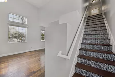807 Myrtle St, Oakland, CA 94607 - Photo 17