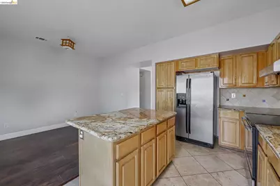807 Myrtle St, Oakland, CA 94607 - Photo 15