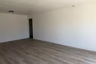 5250 Standish Rd, Sacramento, CA 95820 - Photo 29