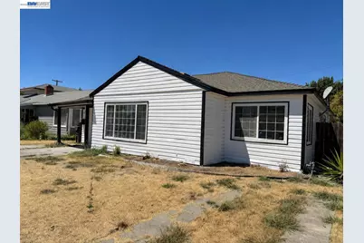 5250 Standish Rd, Sacramento, CA 95820 - Photo 9