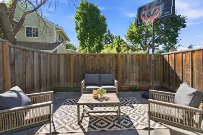 201 Ada Ave #6, Mountain View, CA 94043 - Photo 31