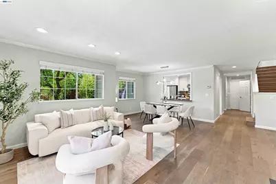 201 Ada Ave #6, Mountain View, CA 94043 - Photo 3