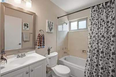36294 Darvon St, Newark, CA 94560 - Photo 19