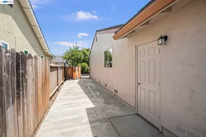 36294 Darvon St, Newark, CA 94560 - Photo 23