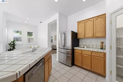 6485 Pine Meadow Cir, Stockton, CA 95219 - Photo 13