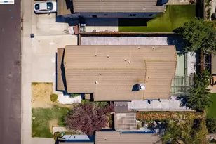 1059 Bellflower St, Livermore, CA 94551 - Photo 43