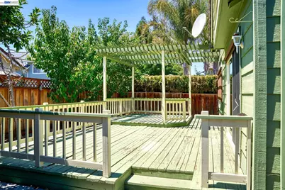 1059 Bellflower St, Livermore, CA 94551 - Photo 27