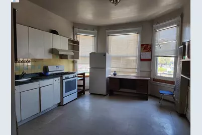1155 International Blvd, Oakland, CA 94606 - Photo 3