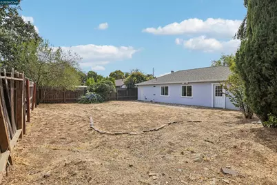 1156 Francine Ct, Concord, CA 94518 - Photo 39