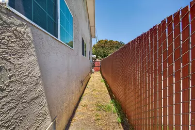 2318 Lowell Avenue, Richmond, CA 94804 - Photo 71