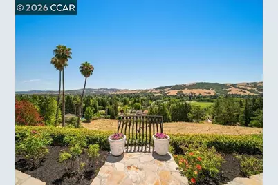385 Paraiso Dr, Danville, CA 94526 - Photo 57