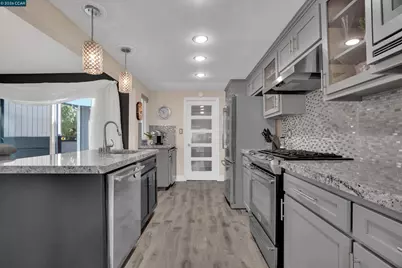 1601 Riverlake Rd, Discovery Bay, CA 94505 - Photo 9
