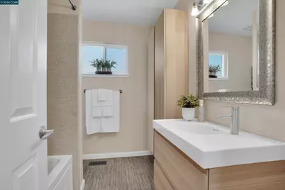 1601 Riverlake Rd, Discovery Bay, CA 94505 - Photo 25