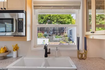 2332 Mono Ave, El Cerrito, CA 94530 - Photo 15