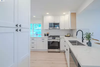3672 Sanford St, Concord, CA 94520 - Photo 7