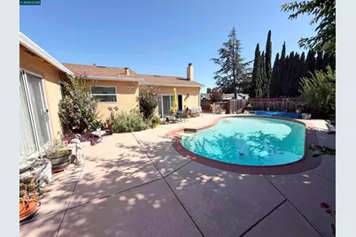 1615 Thornwood Dr, Concord, CA 94521 - Photo 21