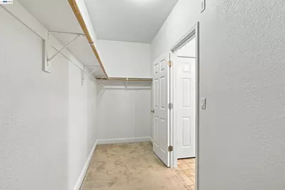 10154 Copco Ln, Stockton, CA 95219 - Photo 15