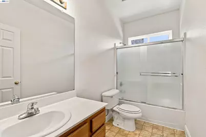 10154 Copco Ln, Stockton, CA 95219 - Photo 17