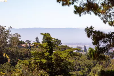 6824 Paso Robles Dr., Oakland, CA 94611 - Photo 43