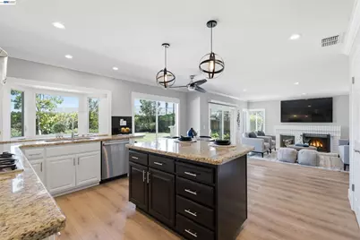310 Sunset Dr, Danville, CA 94506 - Photo 3