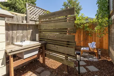 1644 Ashby Ave, Berkeley, CA 94703 - Photo 35