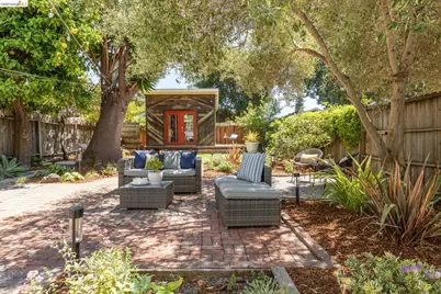 1644 Ashby Ave, Berkeley, CA 94703 - Photo 27
