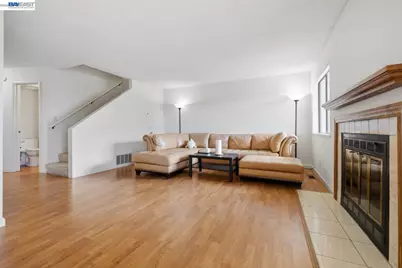 1701 Calais Ct, Fairview, CA 94541 - Photo 11