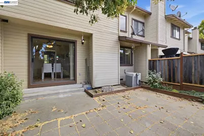 1701 Calais Ct, Fairview, CA 94541 - Photo 3