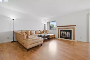 1701 Calais Ct, Fairview, CA 94541 - Photo 9
