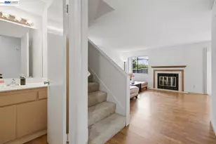 1701 Calais Ct, Fairview, CA 94541 - Photo 7