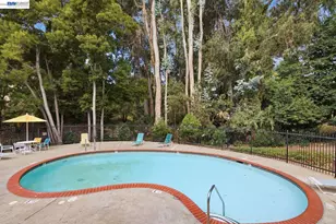 1701 Calais Ct, Fairview, CA 94541 - Photo 37