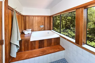 6203 Bernhard Ave, Richmond, CA 94805 - Photo 29