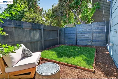 2227 27th St, Oakland, CA 94606 - Photo 35