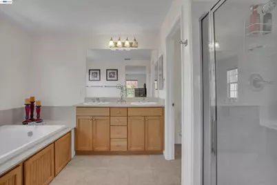 24 Meritage Cmn #1403, Livermore, CA 94551 - Photo 11