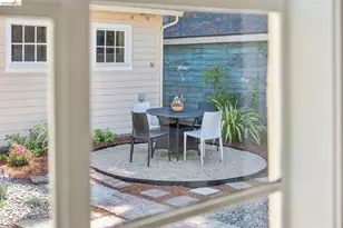 1133 Walnut St, Berkeley, CA 94707 - Photo 15