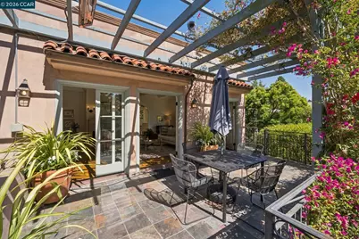 2388 Vine St, Berkeley, CA 94708 - Photo 13