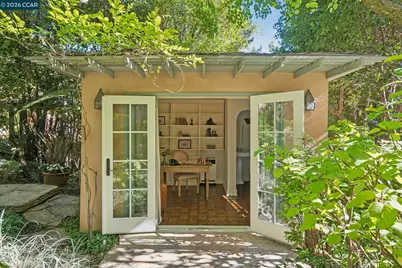 2388 Vine St, Berkeley, CA 94708 - Photo 49