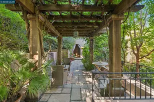 2388 Vine St, Berkeley, CA 94708 - Photo 43