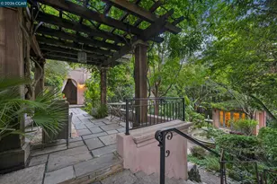 2388 Vine St, Berkeley, CA 94708 - Photo 53