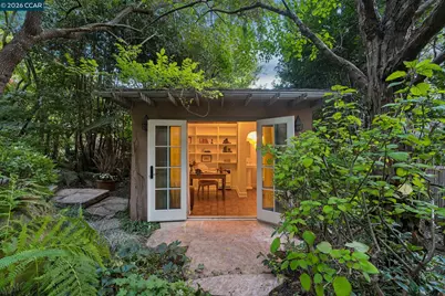 2388 Vine St, Berkeley, CA 94708 - Photo 47