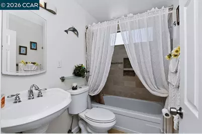1327 Kansas Cir, Concord, CA 94521 - Photo 31