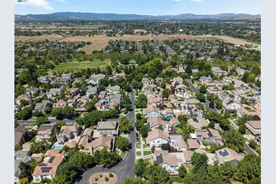 5698 Carnegie Way, Livermore, CA 94550 - Photo 9