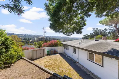 8019 Sterling Dr, Oakland, CA 94605 - Photo 61